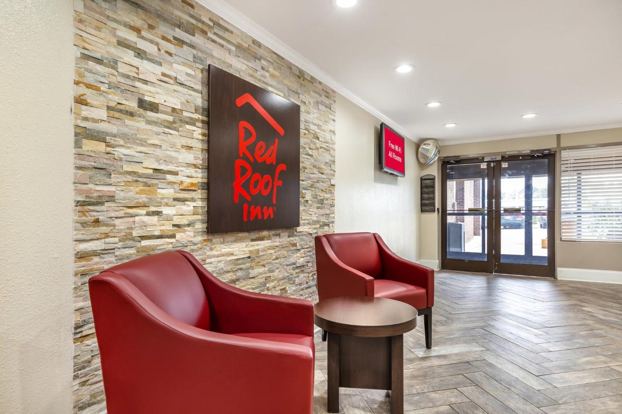 Red Roof Inn Raleigh Northeast - Downtown Exterior photo