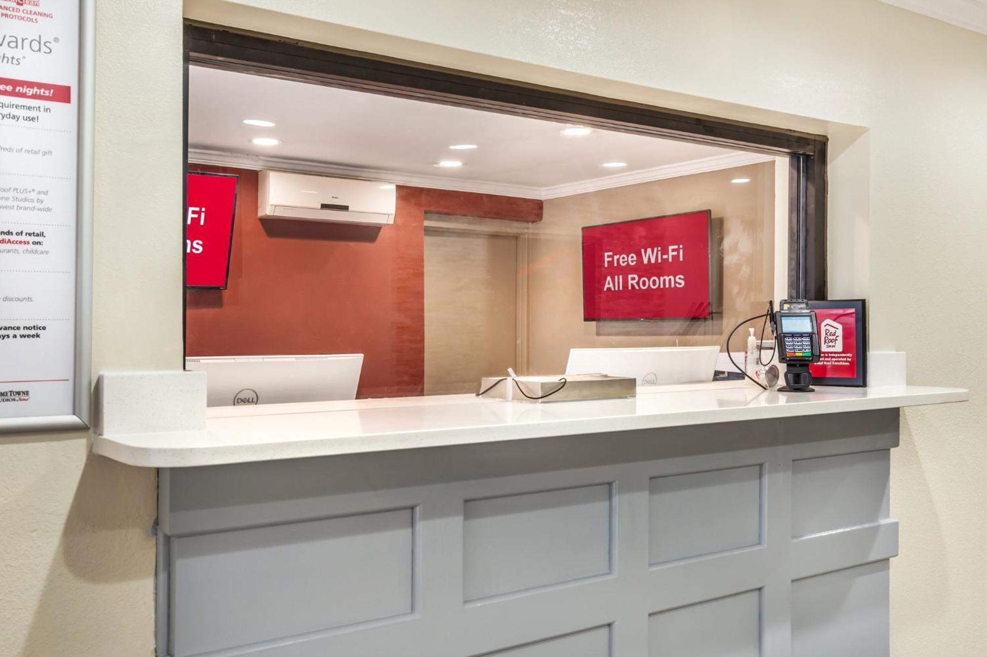 Red Roof Inn Raleigh Northeast - Downtown Exterior photo
